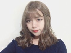 中长发染什么发色好看？换上很显白的“奶茶棕